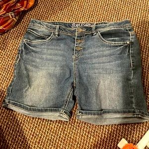 Red Camel Denim shorts